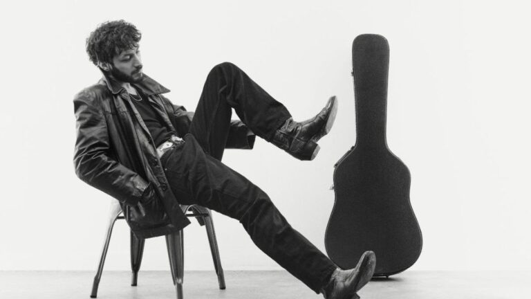 Chris LaRocca - normal guy - dog years EP