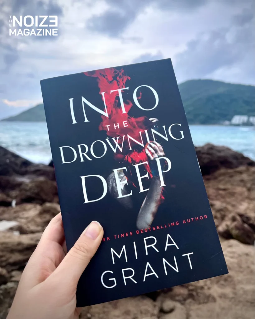 Into the Drowning Deep โดย Mira Grant - Queer Paranormal Book Recs 2025 - The Noize Magazine
