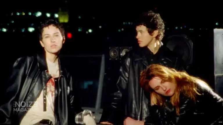 MUNA - So What - Single