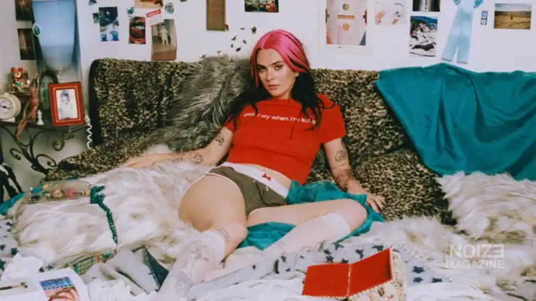 girli - it's just my opinion